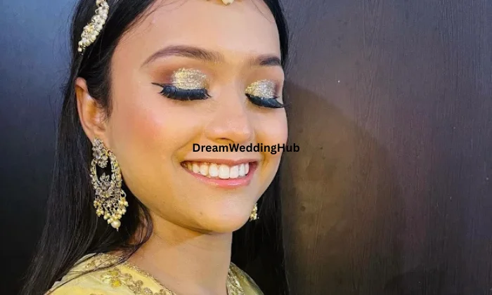 Creative Contour By Apurva